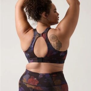 Athleta Small Ultimate Ease Bra D-DD Night Bloom Black